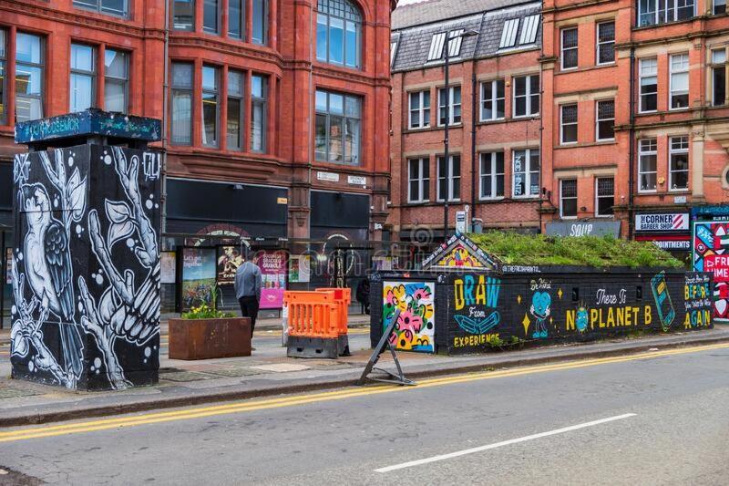 Lewis Apartment In The Heart Of The Northern Quarter Sleeps Up To 12 Manchester Exterior foto