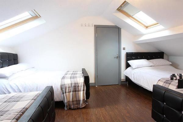 Lewis Apartment In The Heart Of The Northern Quarter Sleeps Up To 12 Manchester Exterior foto