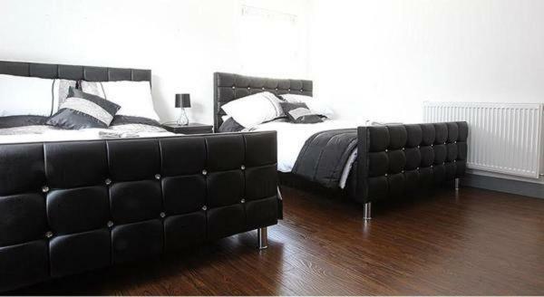 Lewis Apartment In The Heart Of The Northern Quarter Sleeps Up To 12 Manchester Exterior foto